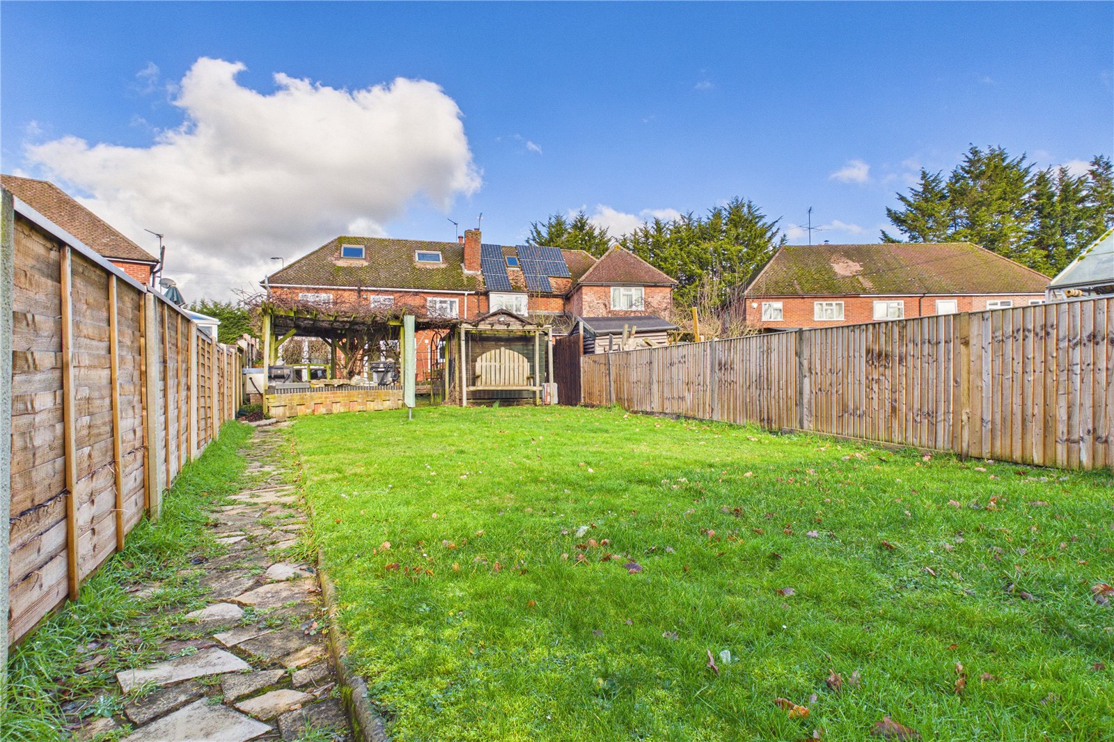 3 bedroom House for sale in Padworth, Reading, Berkshire