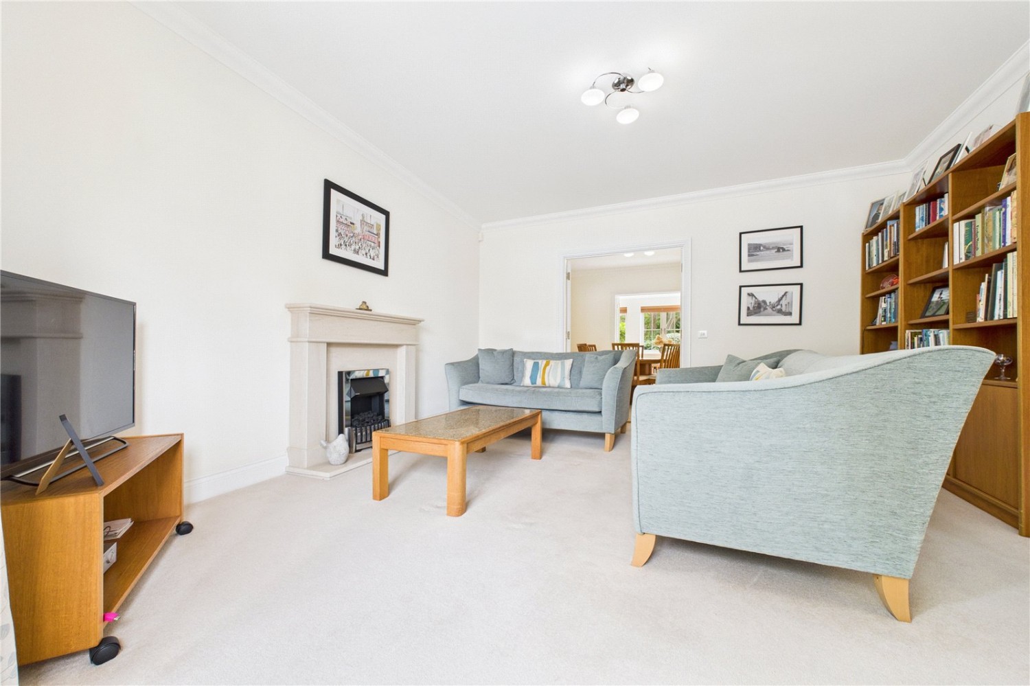 Theale, Reading, Berkshire