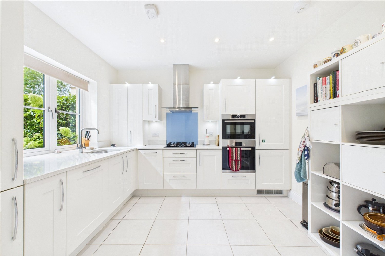 Theale, Reading, Berkshire