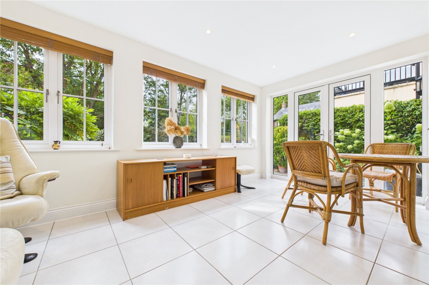 Theale, Reading, Berkshire