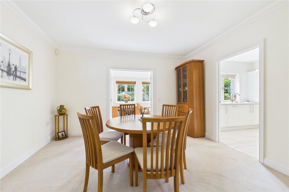 Theale, Reading, Berkshire