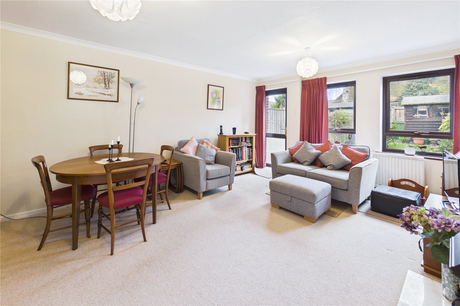 2 bedroom House for sale in Newbury, Berkshire