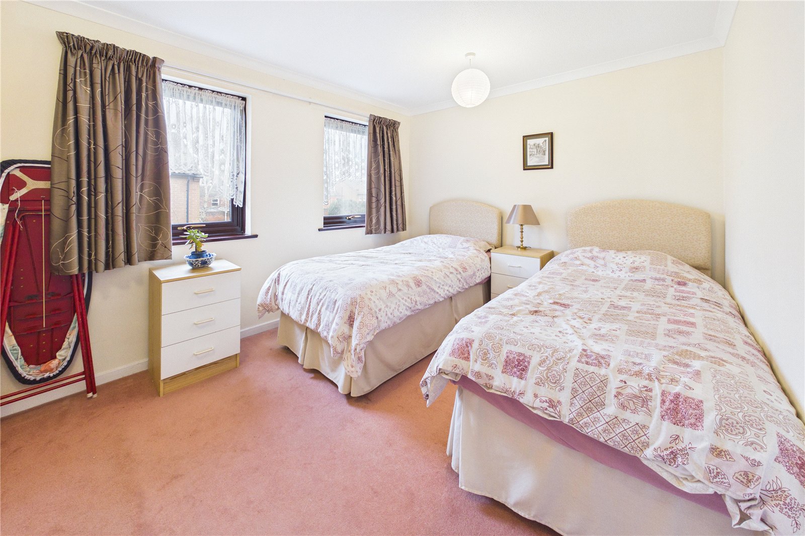 2 bedroom House for sale in Newbury, Berkshire