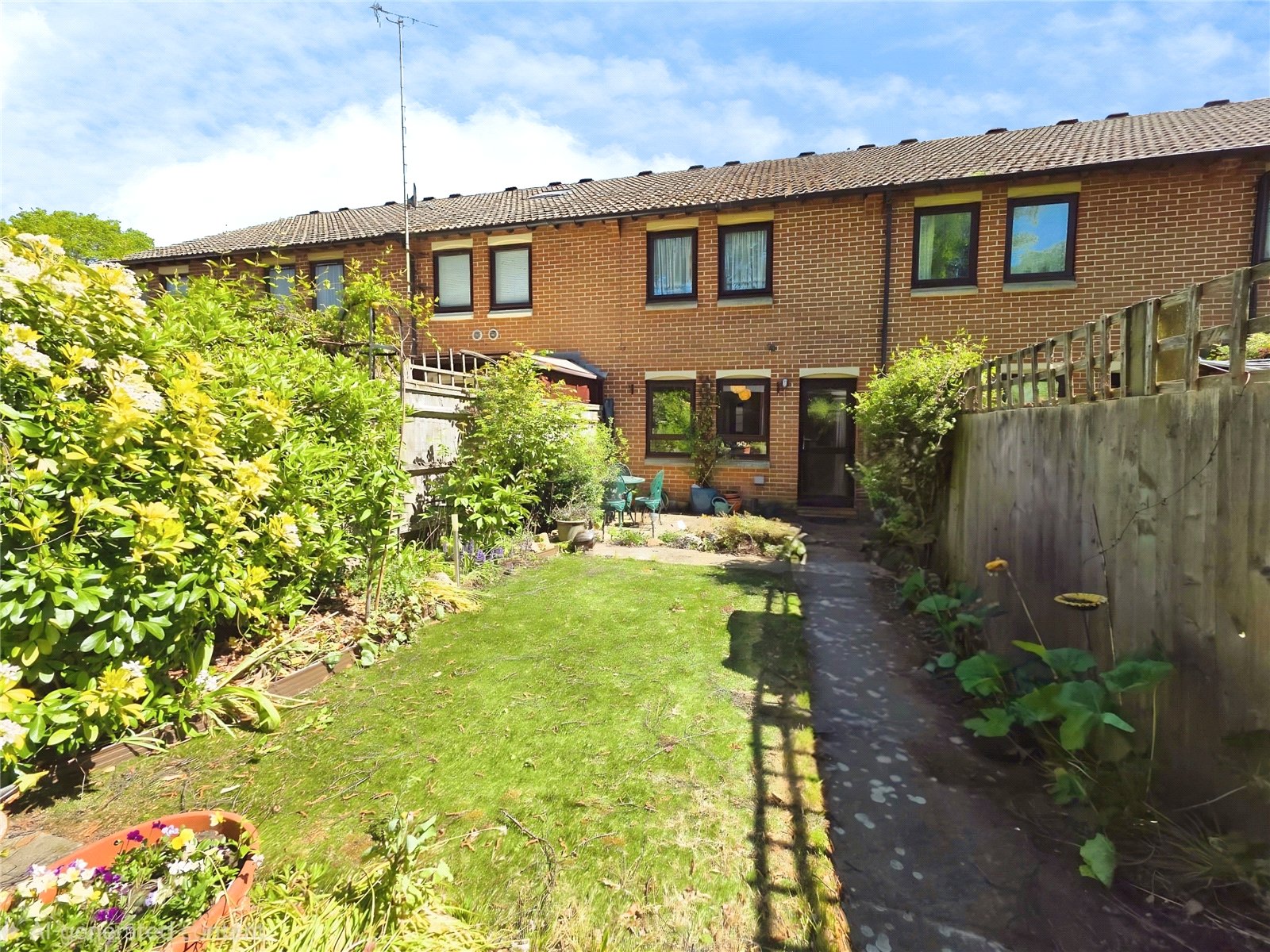 2 bedroom House for sale in Newbury, Berkshire