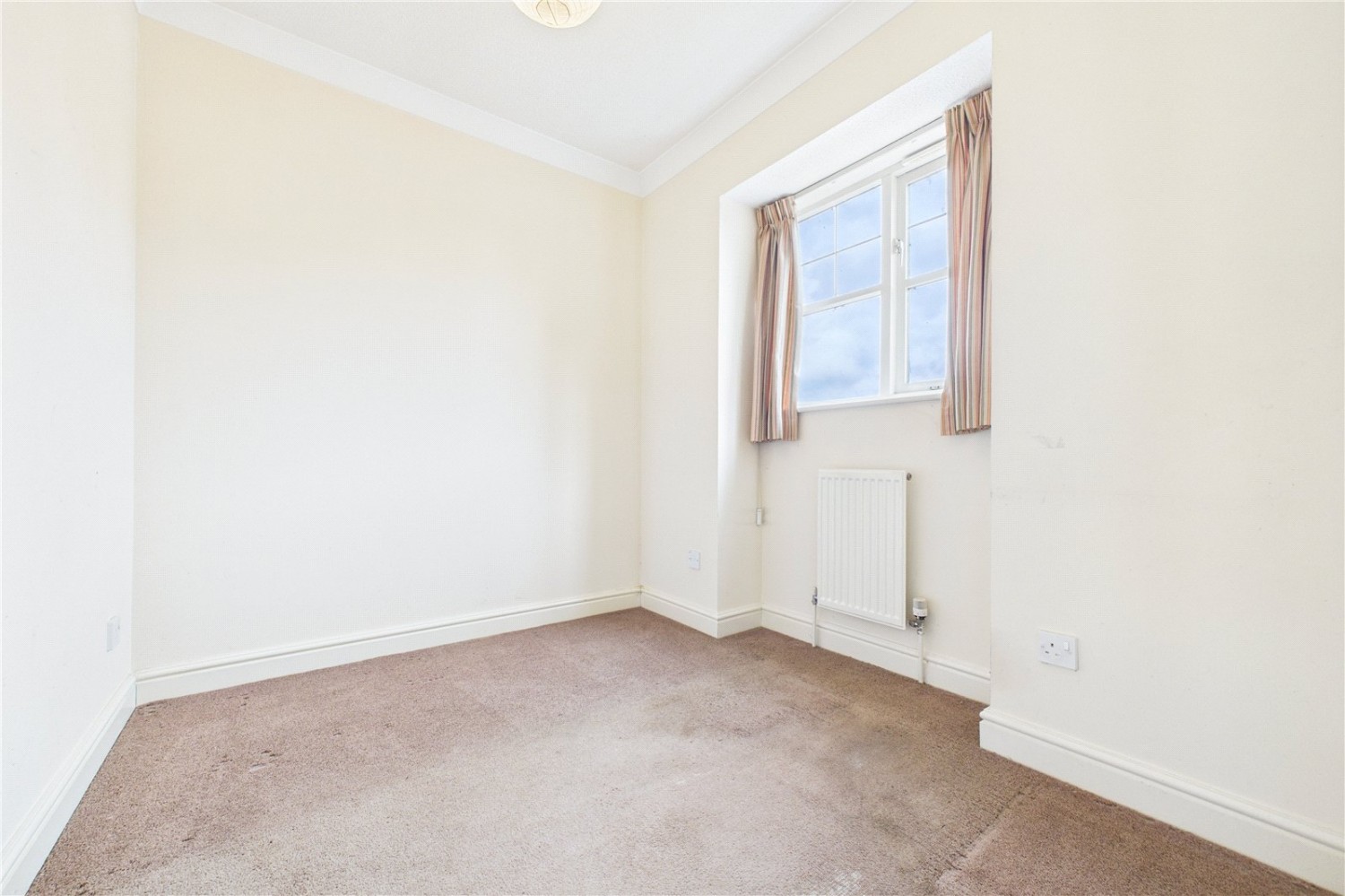 Theale, Reading, Berkshire