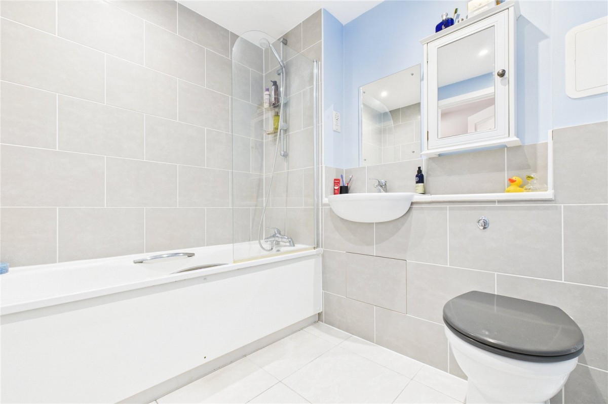 Theale, Reading, Berkshire