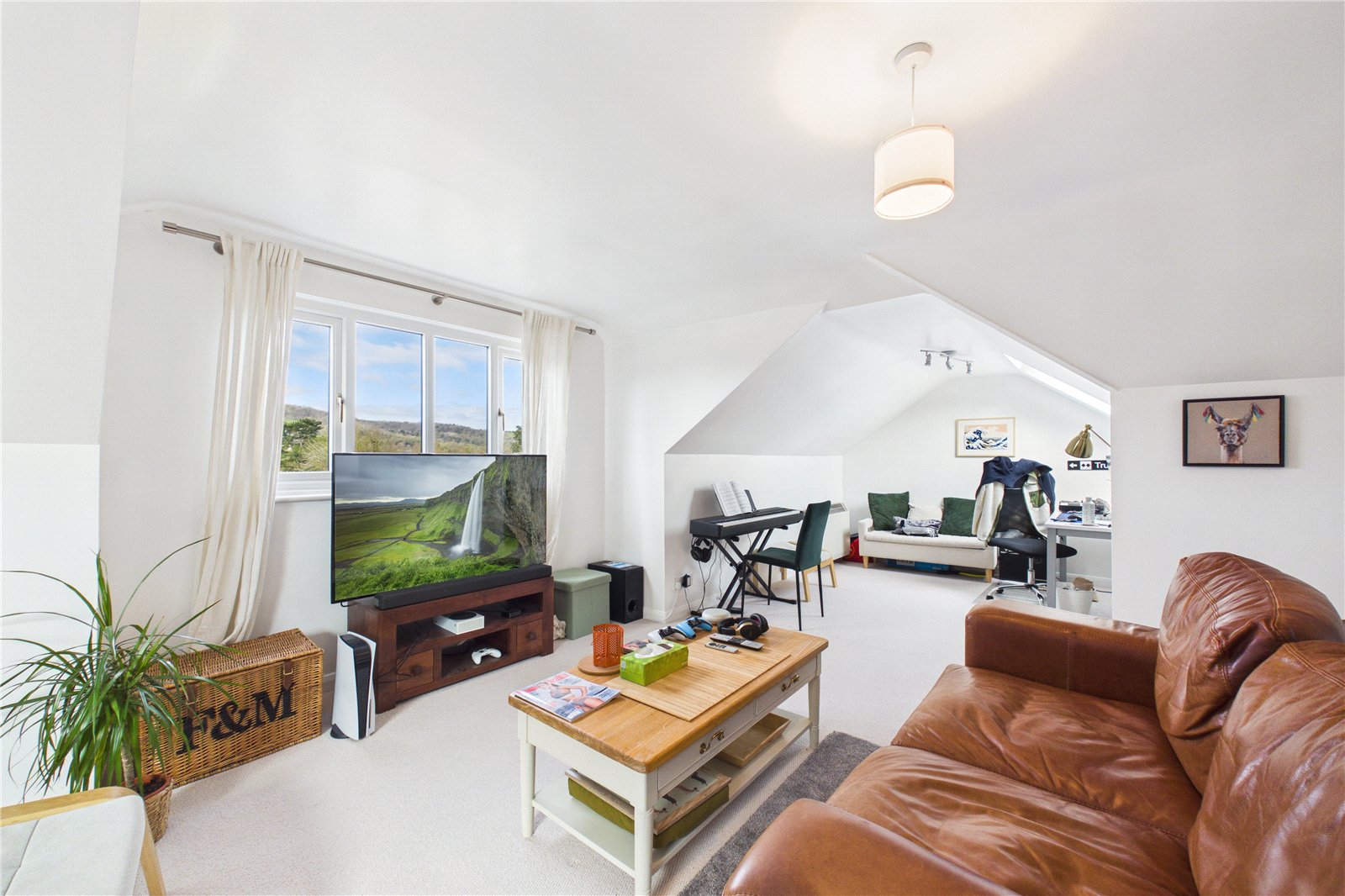 2 bedroom Flat for sale in Goring, Reading, Oxfordshire
