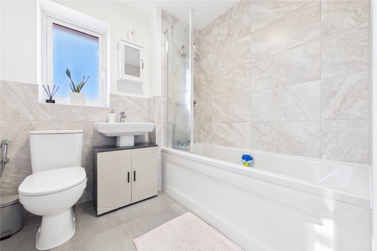 Shaw, Newbury, Berkshire