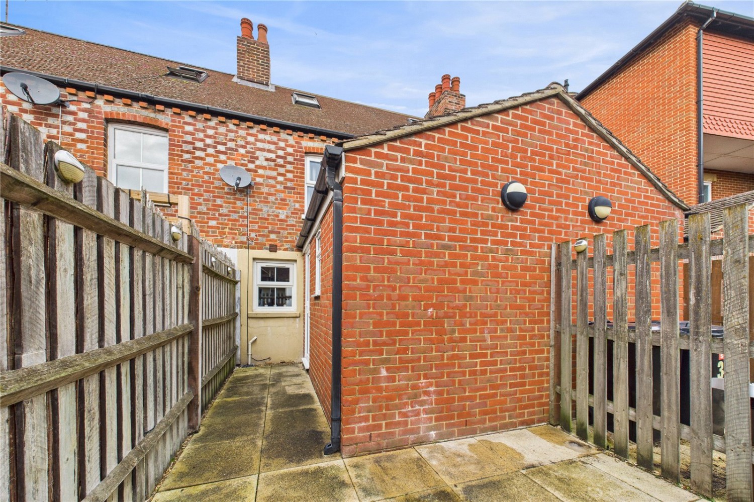 Theale, Reading, Berkshire