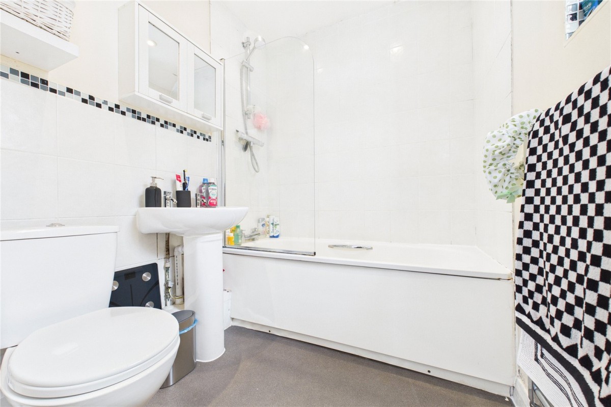 Theale, Reading, Berkshire