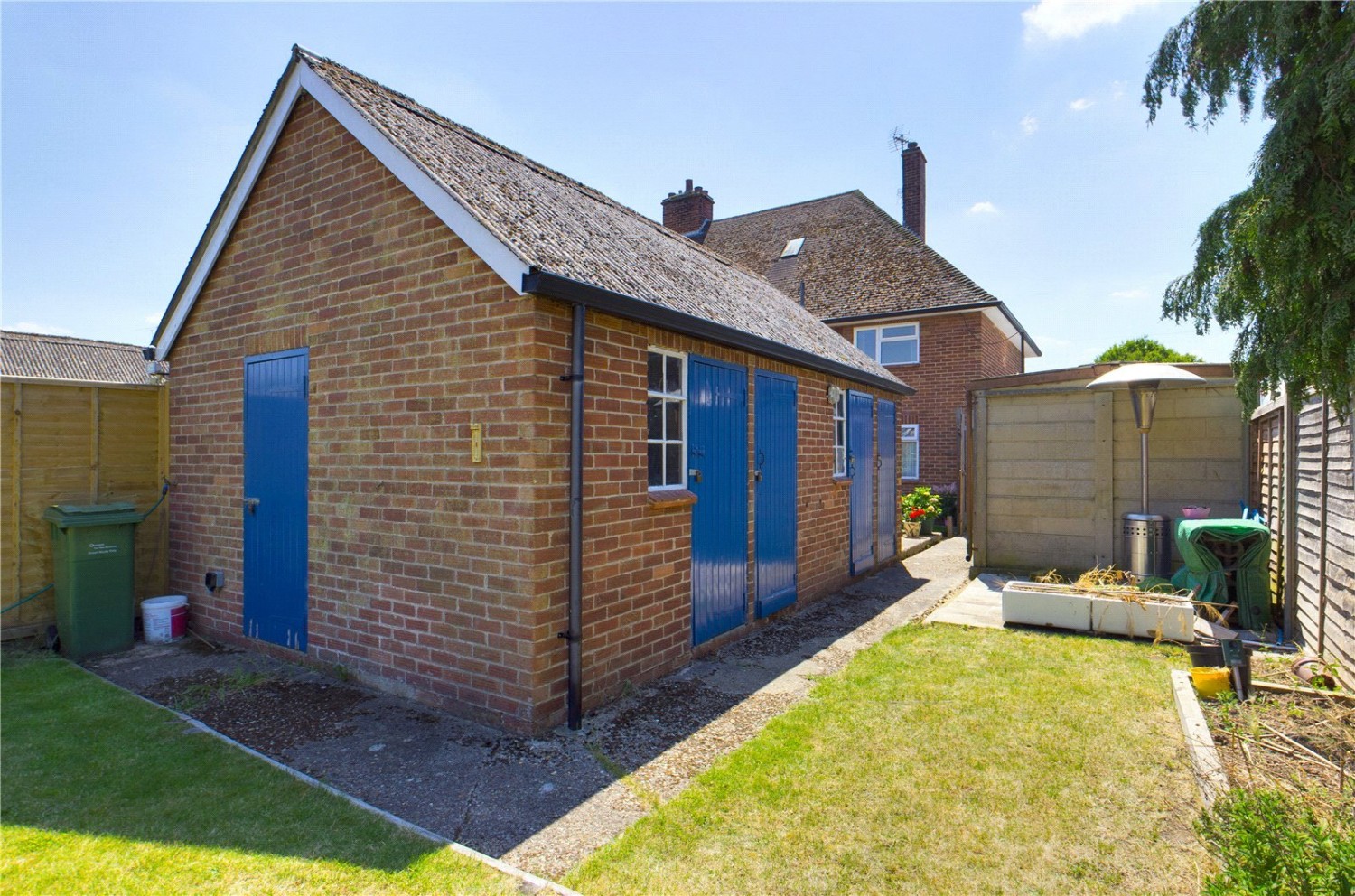 Theale, Reading, Berkshire