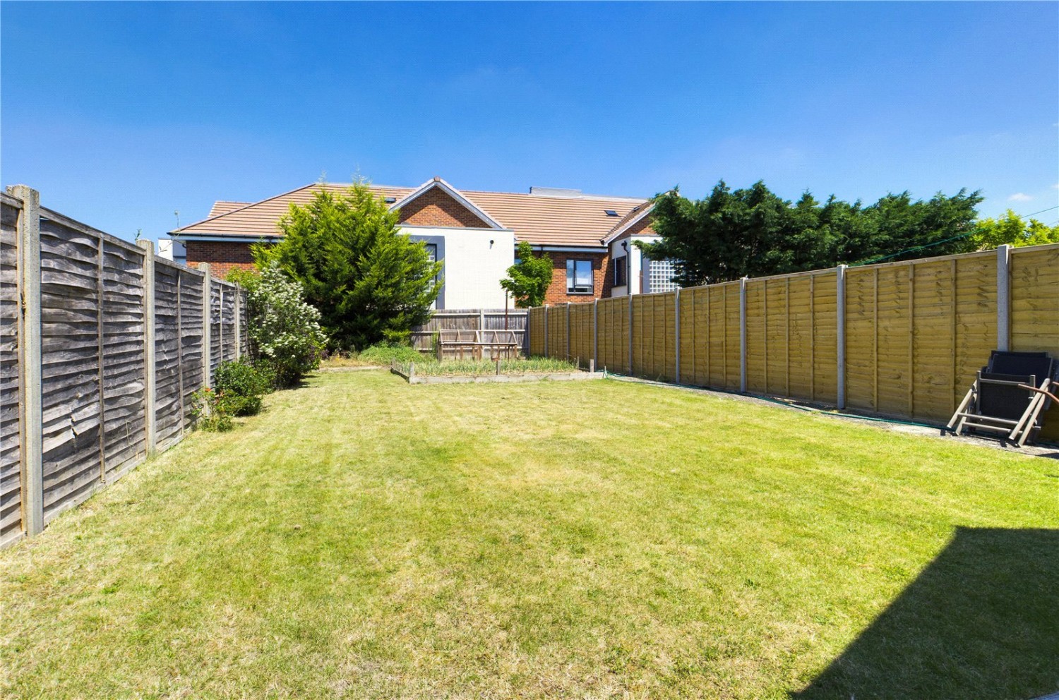 Theale, Reading, Berkshire