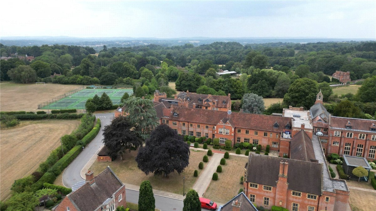 Upper Woolhampton, Reading, Berkshire