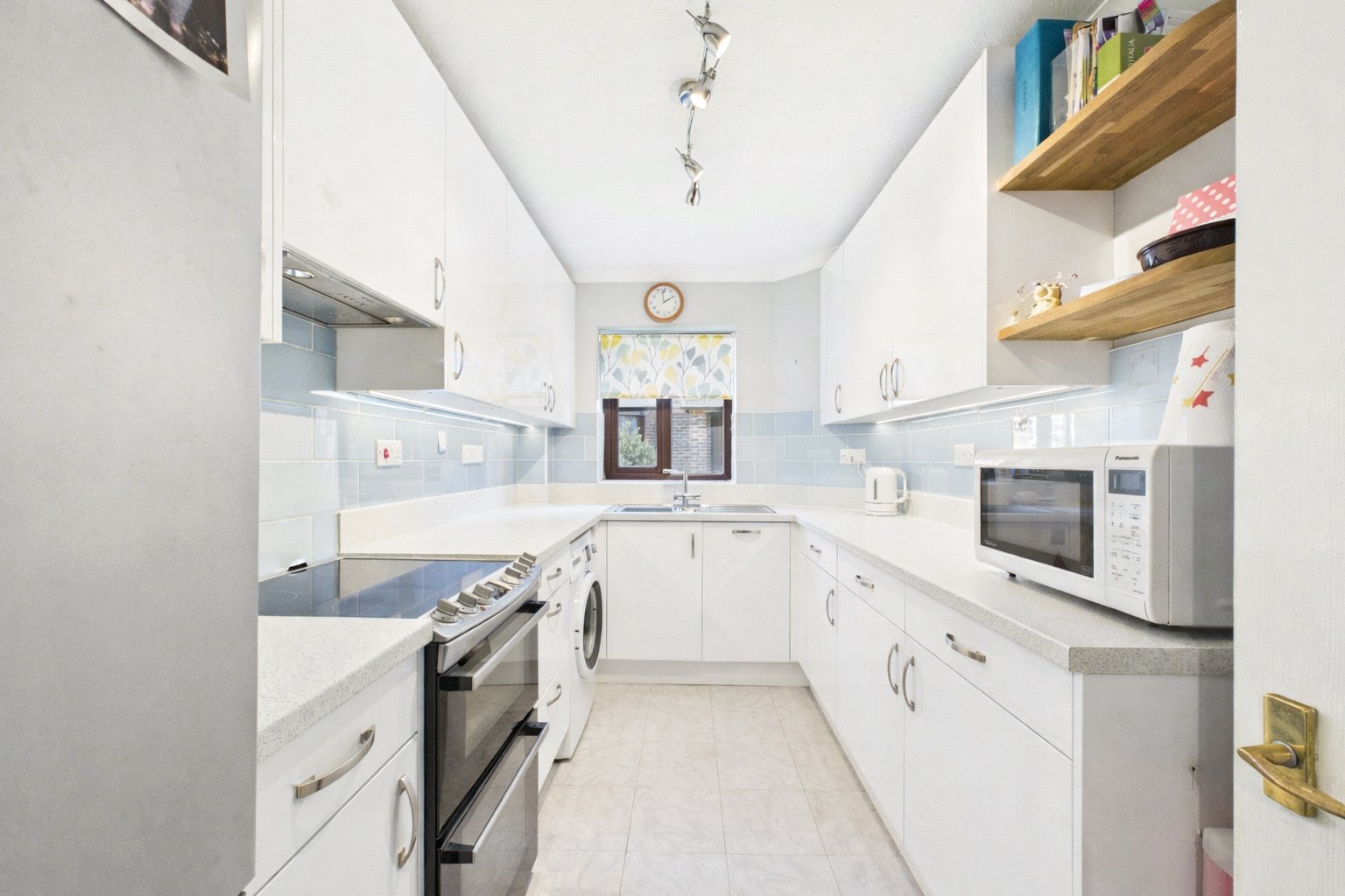 2 bedroom Flat for sale in Station Road, Pangbourne, Reading