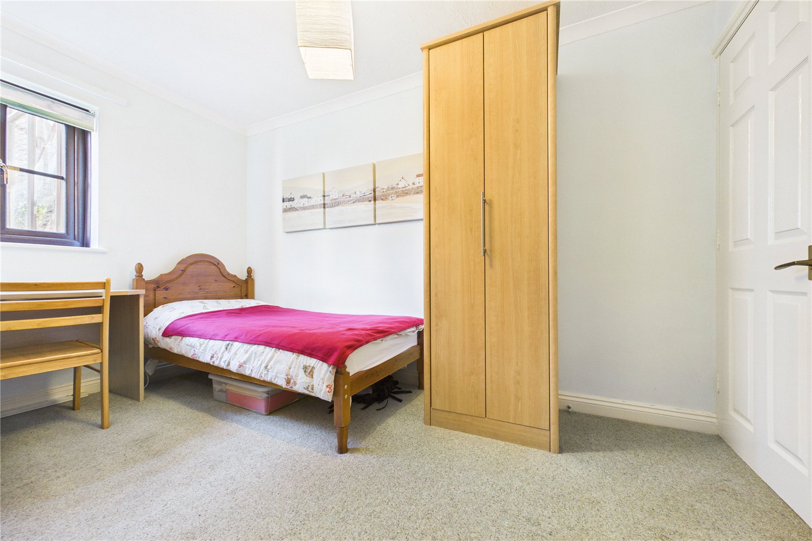 2 bedroom Flat for sale in Station Road, Pangbourne, Reading