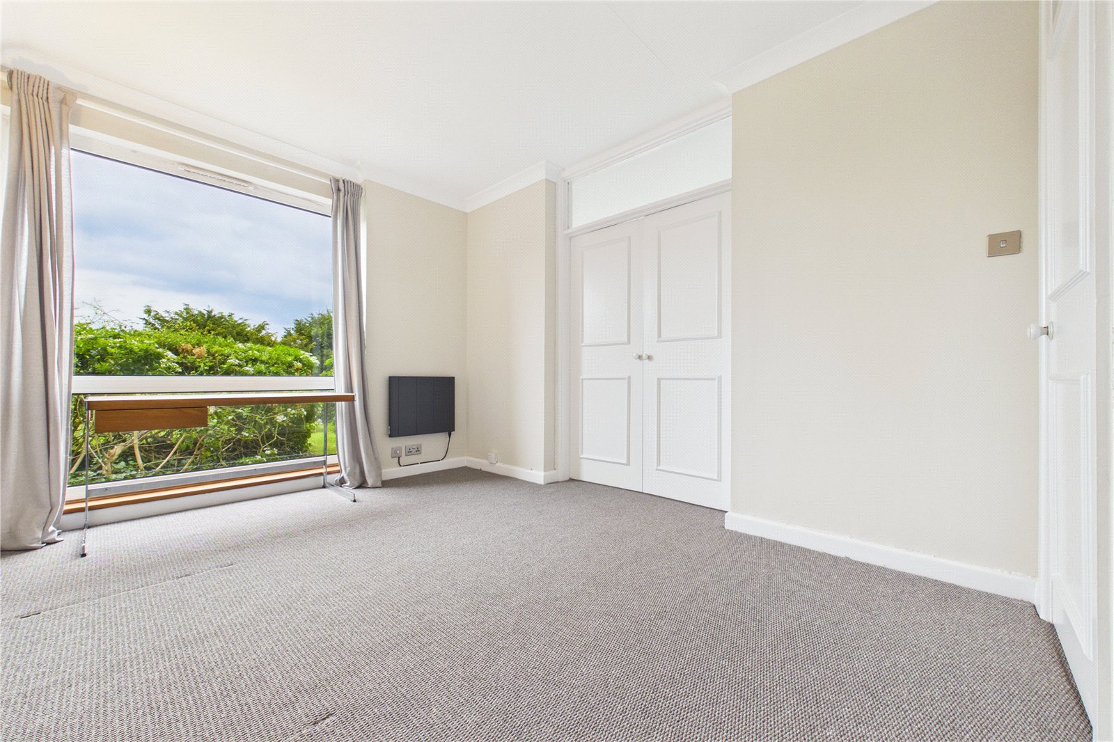 2 bedroom Flat for sale in Pangbourne, Reading, Berkshire