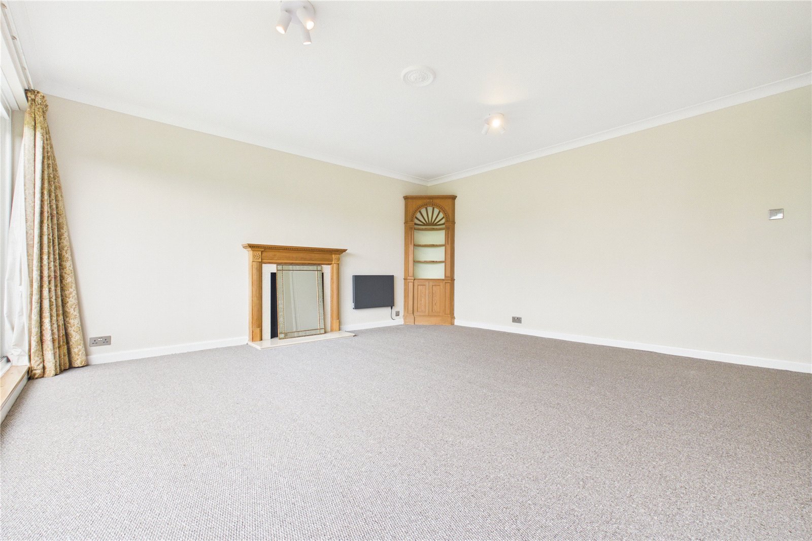 2 bedroom Flat for sale in Pangbourne, Reading, Berkshire