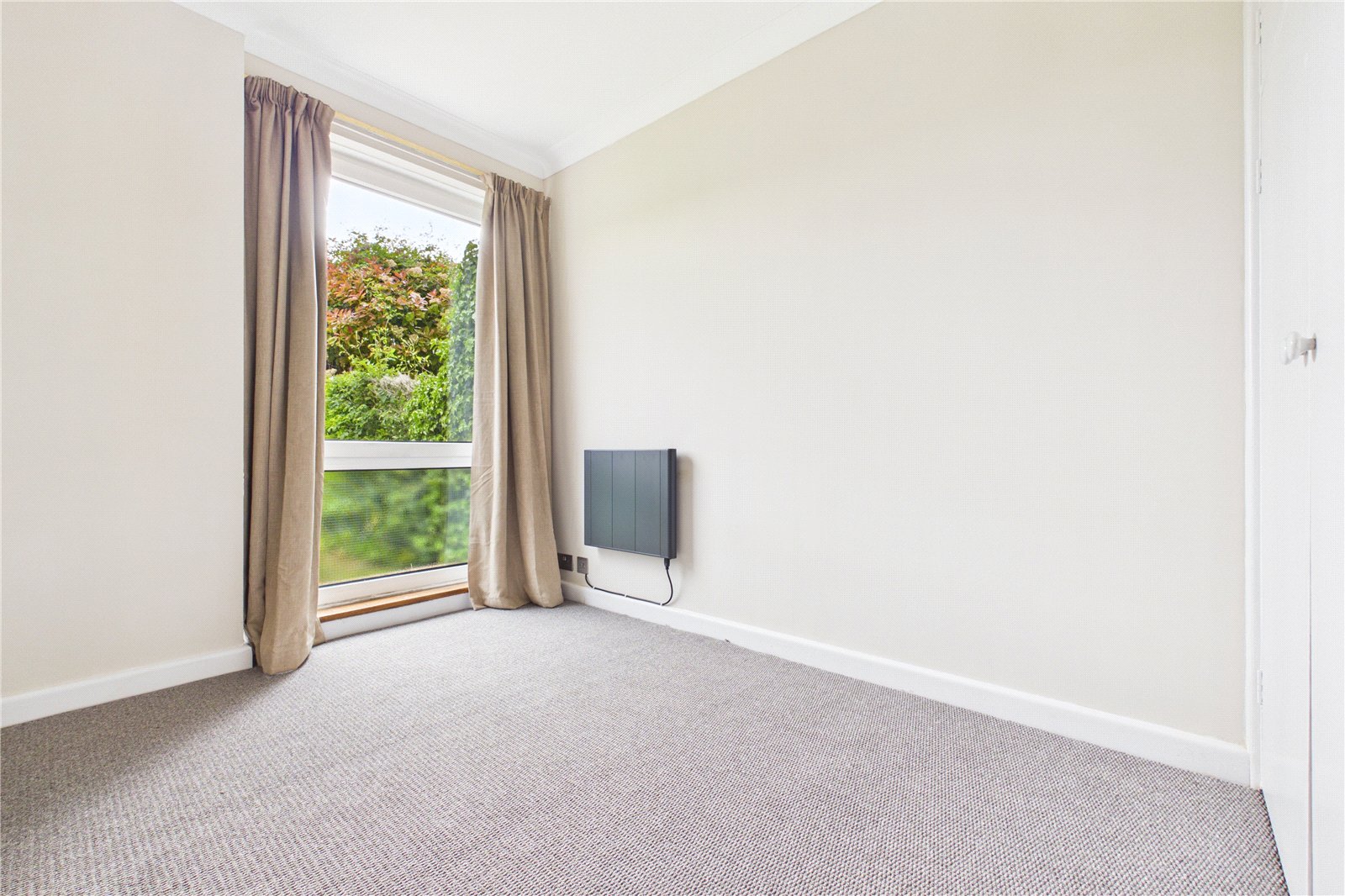 2 bedroom Flat for sale in Pangbourne, Reading, Berkshire