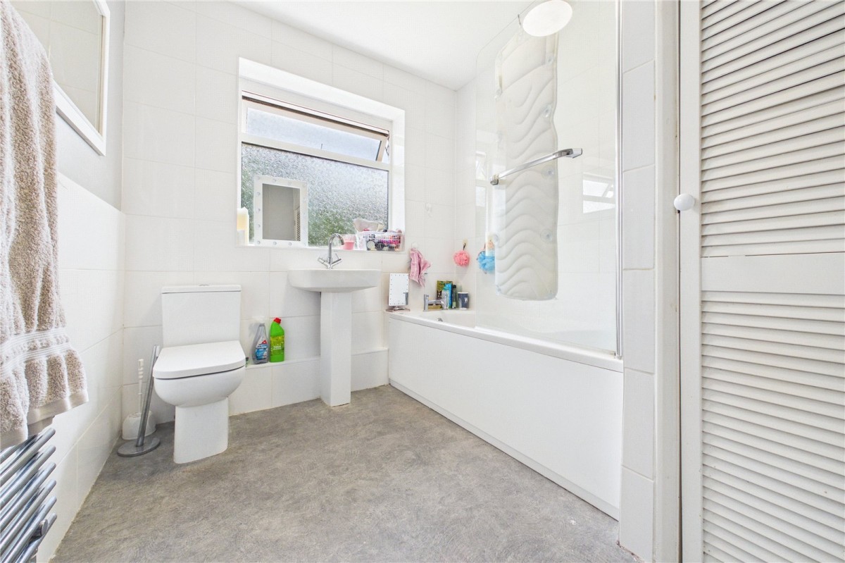 Theale, Reading, Berkshire
