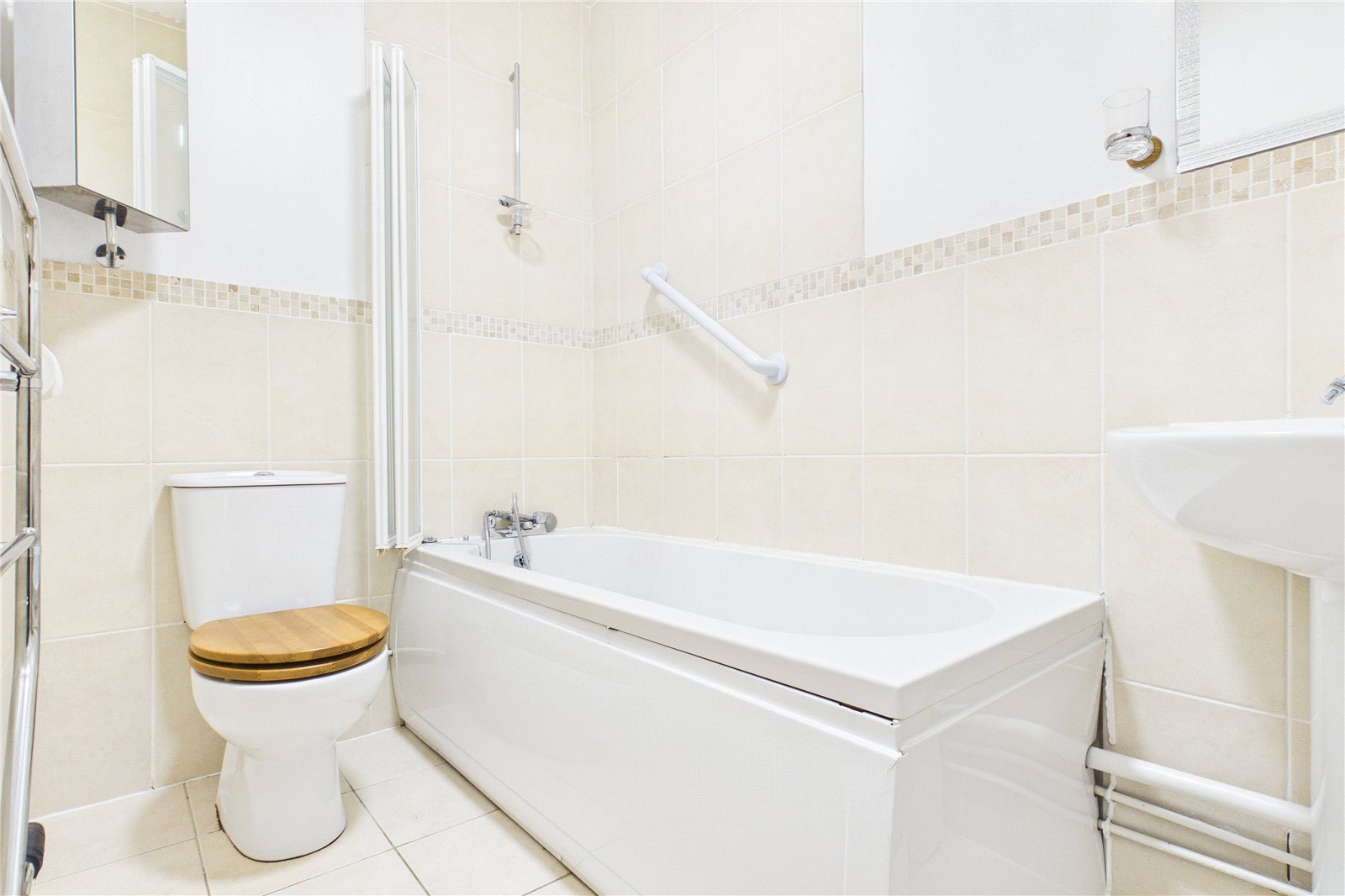 1 bedroom Flat for sale in Church Street, Reading, Berkshire
