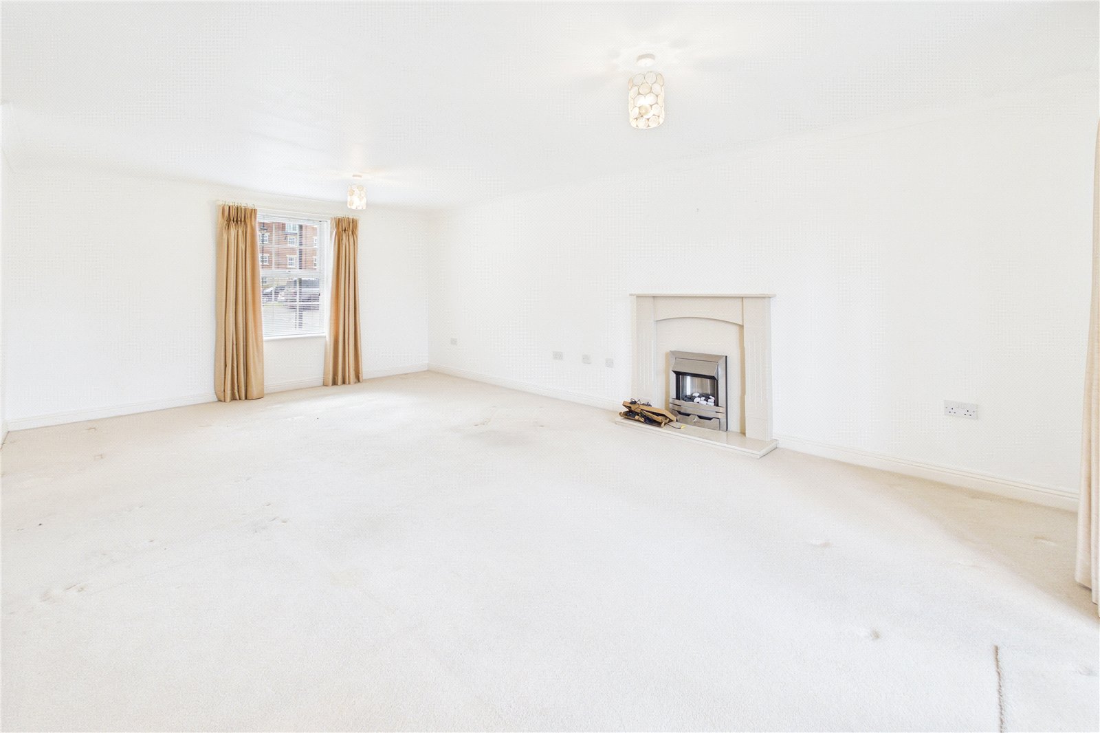 2 bedroom Flat for sale in Newbury, Berkshire