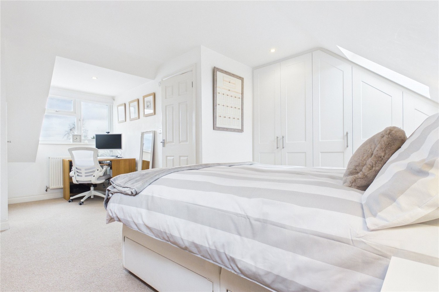 Theale, Reading, Berkshire