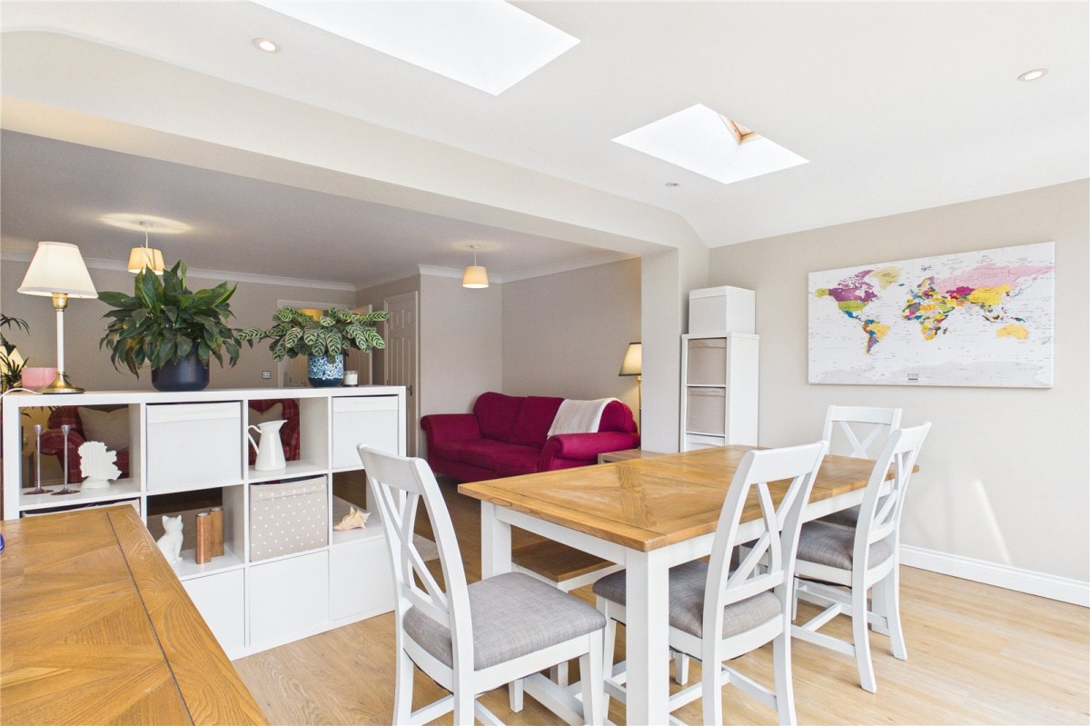 Theale, Reading, Berkshire