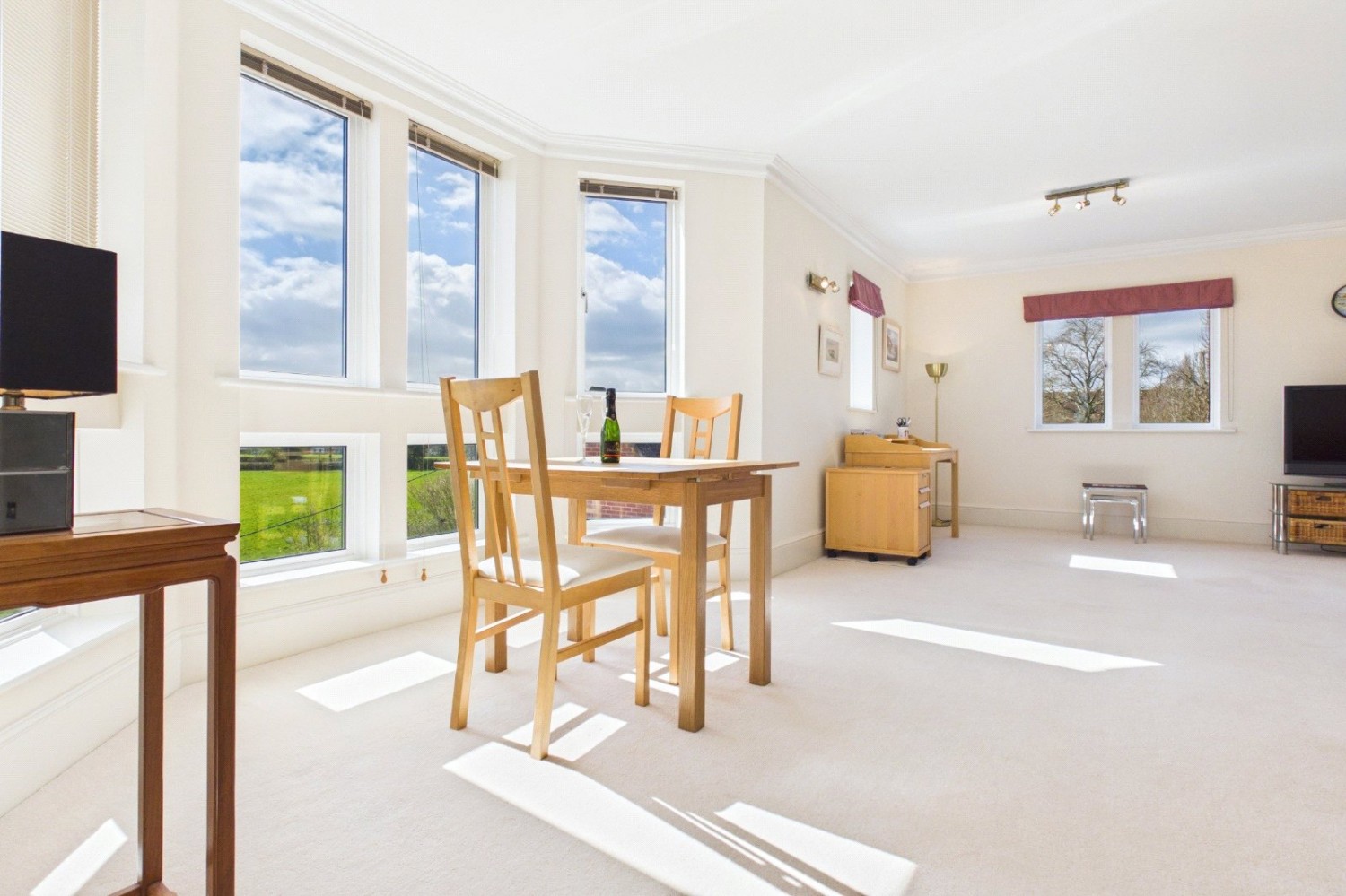 Upper Woolhampton, Reading, Berkshire