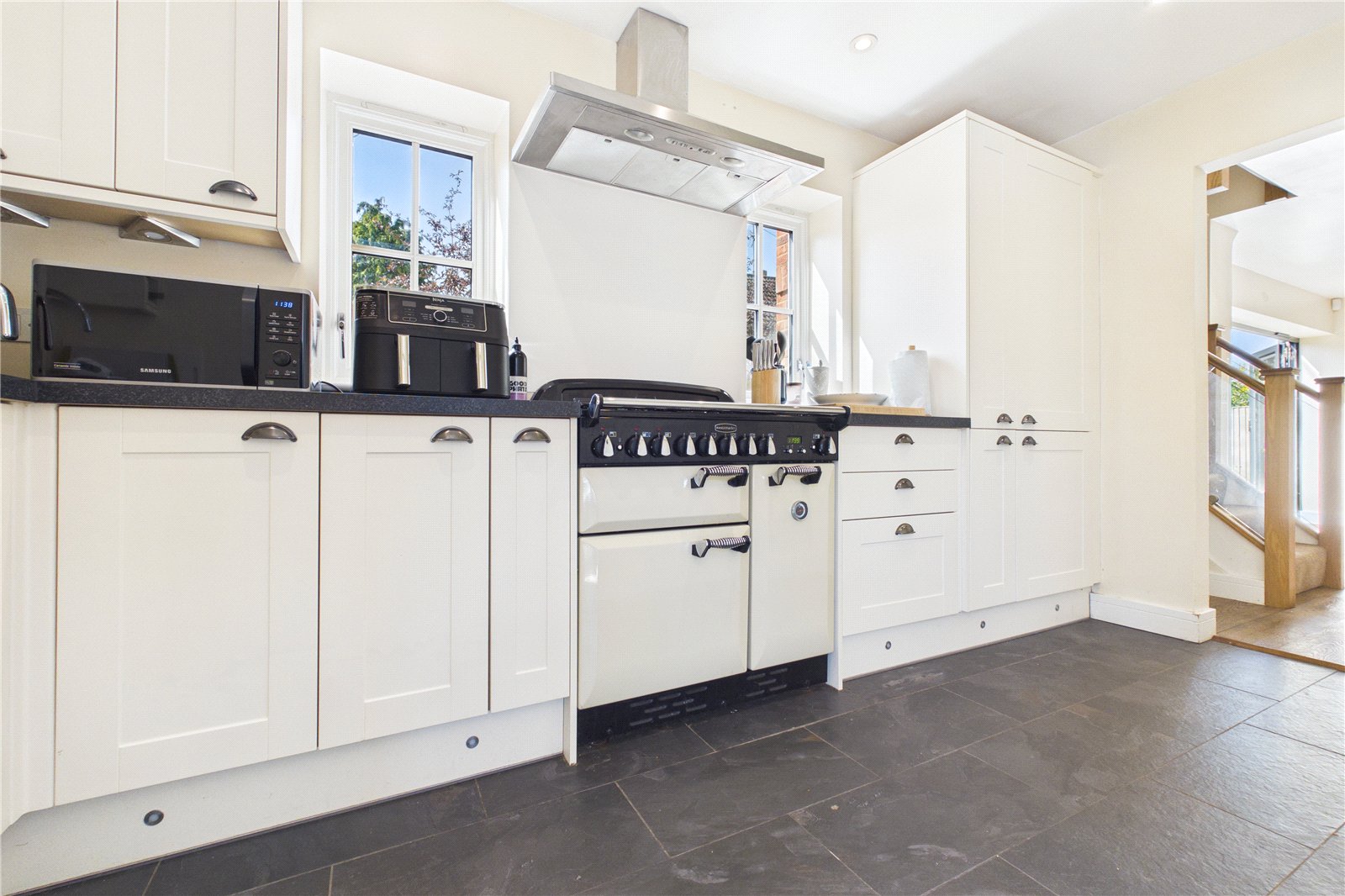 2 bedroom House for sale in Beenham, Reading, Berkshire