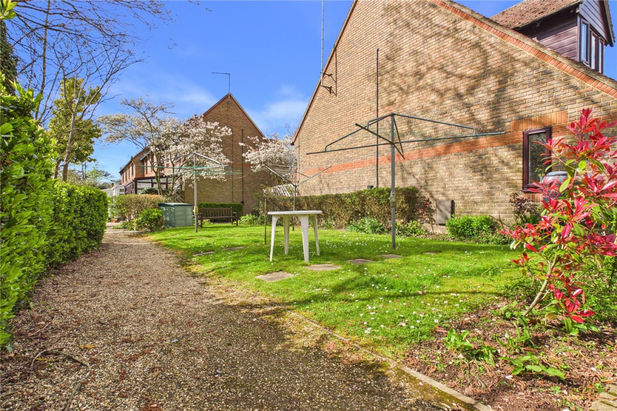 Bath Road, Woolhampton, Reading