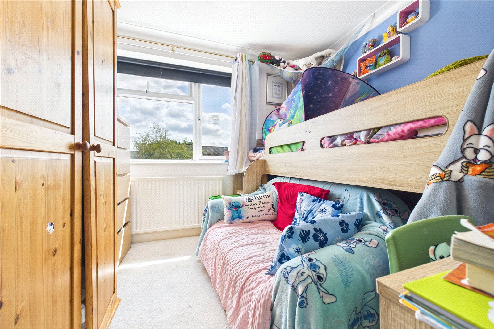 3 bedroom House for sale in Theale, Reading