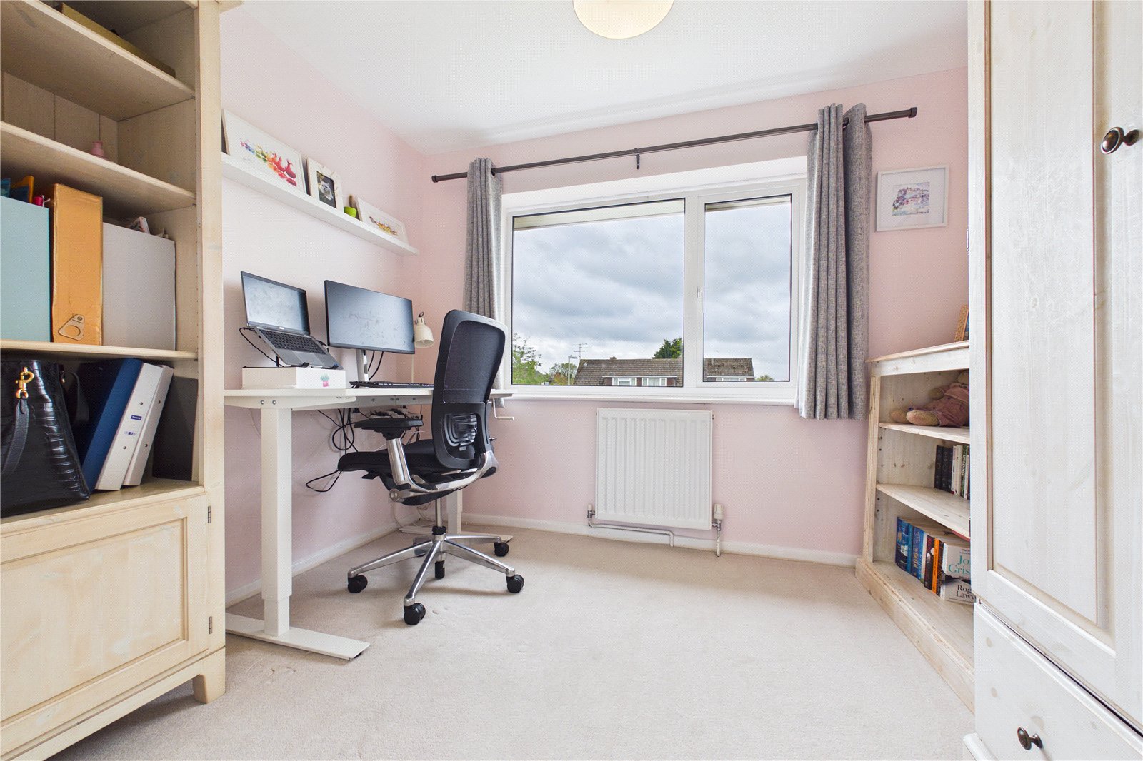 3 bedroom House for sale in Theale, Reading
