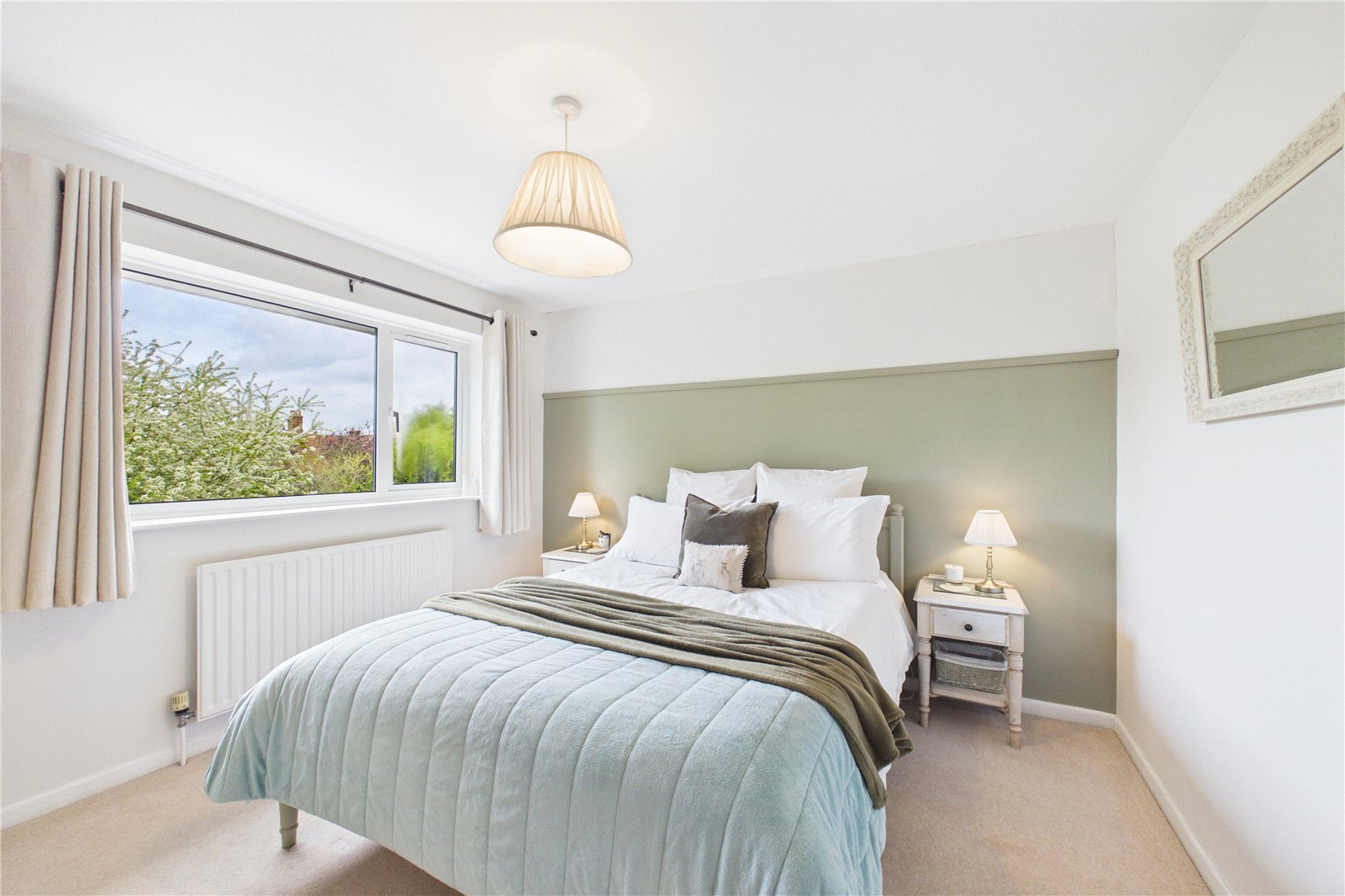 3 bedroom House for sale in Theale, Reading