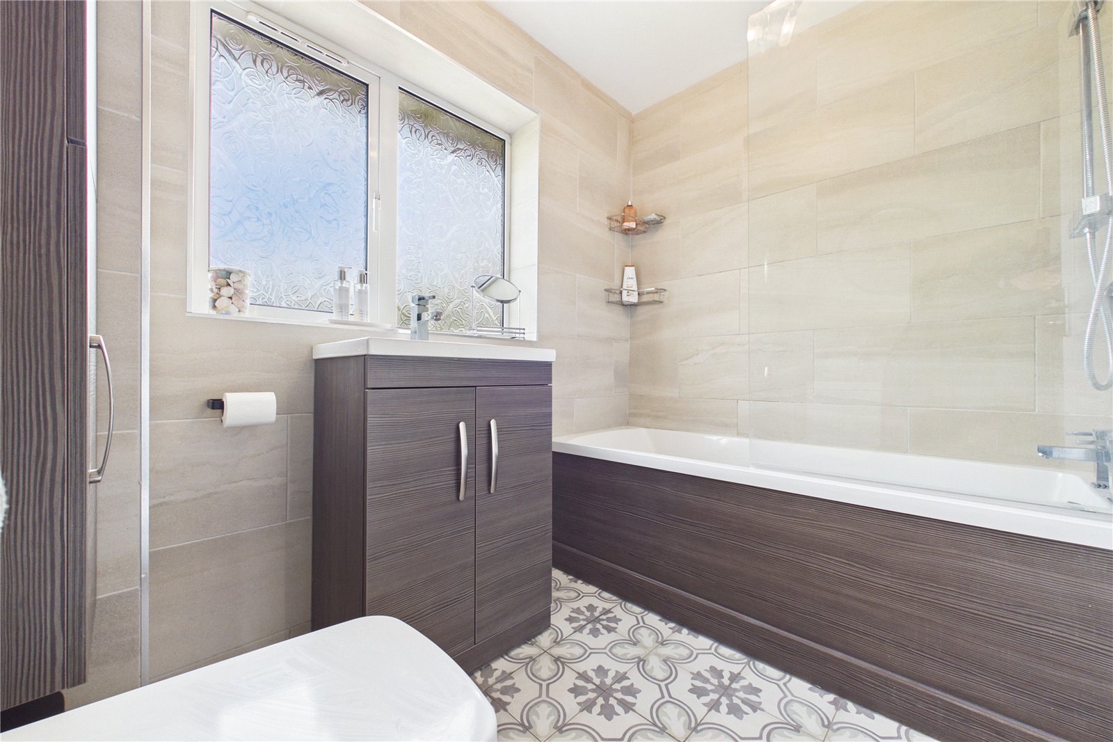 3 bedroom House for sale in Theale, Reading