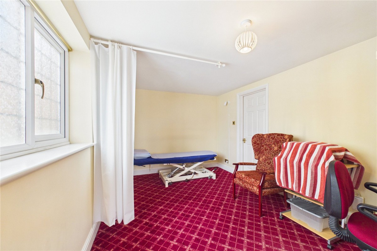 Theale, Reading, Berkshire