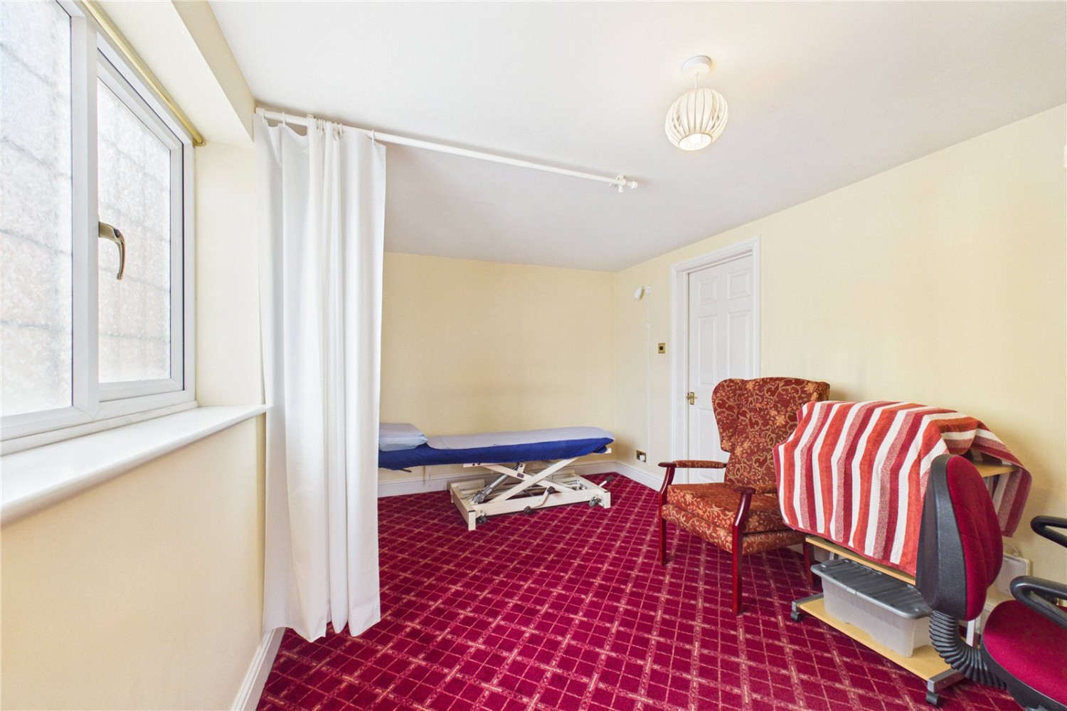 Theale, Reading, Berkshire