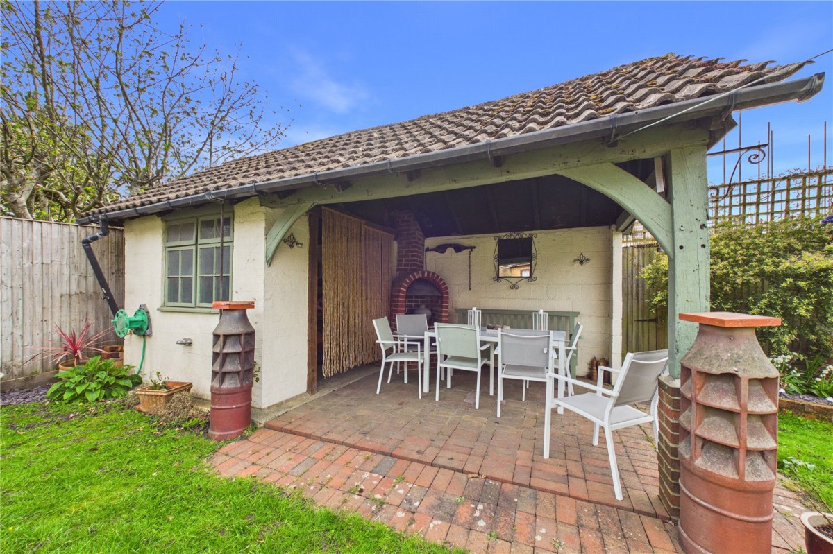 Theale, Reading, Berkshire