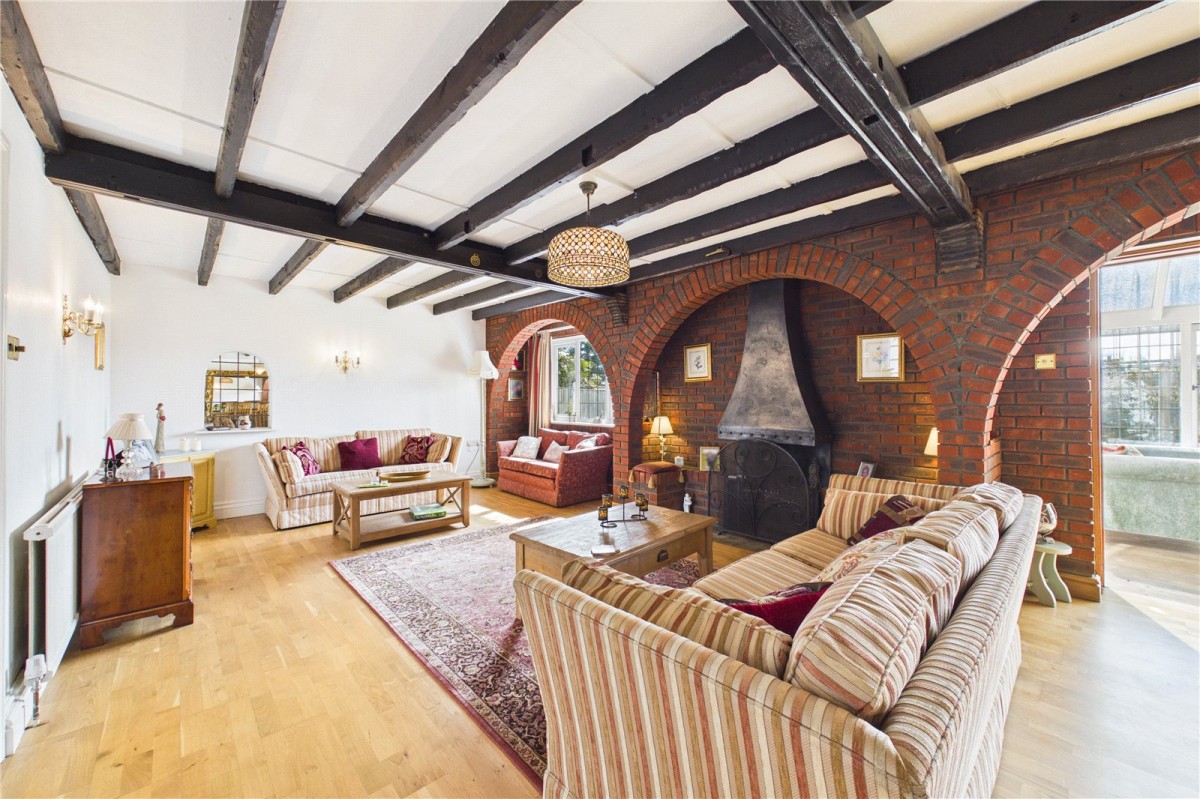 Theale, Reading, Berkshire