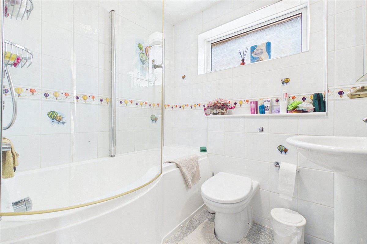 Theale, Reading, Berkshire
