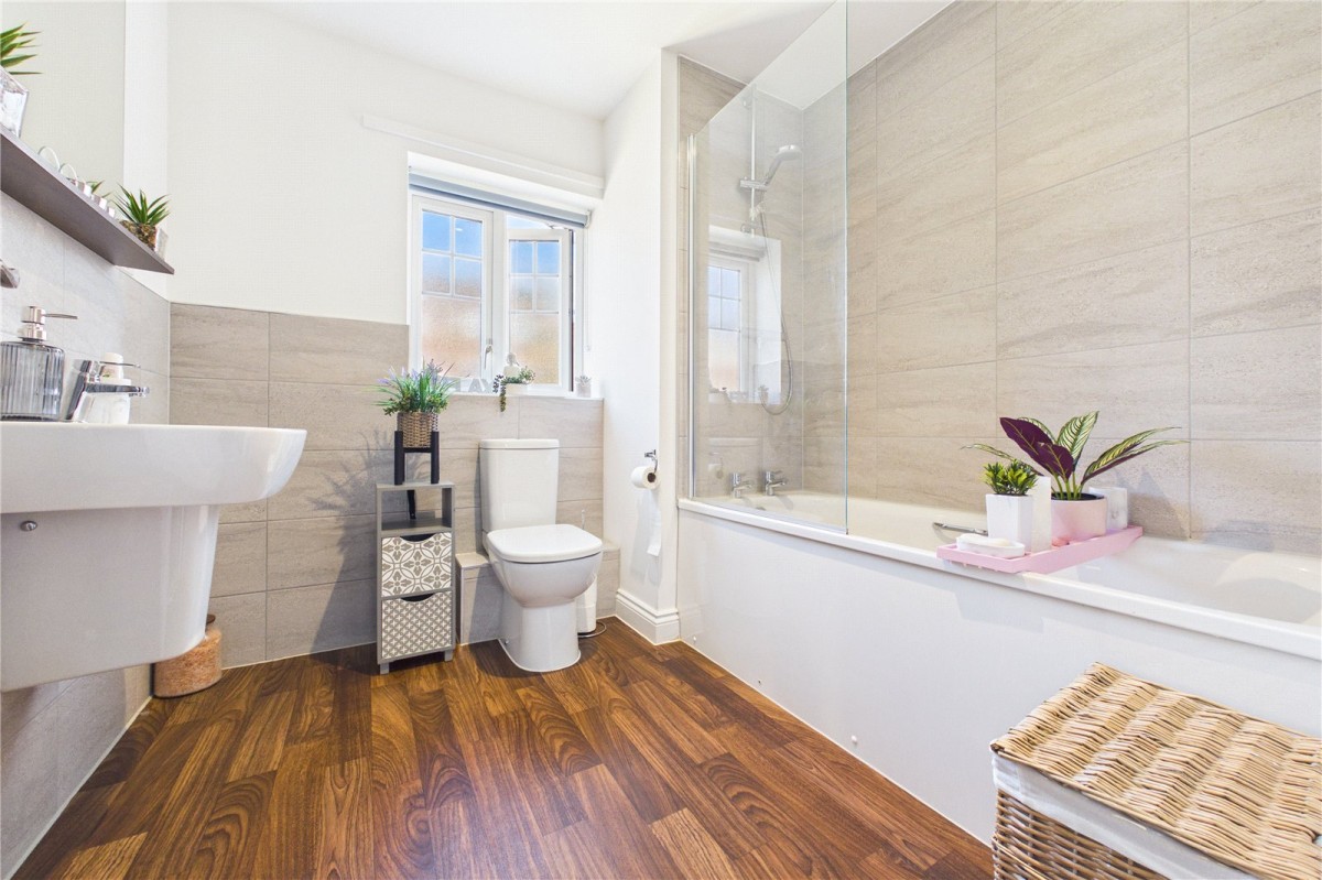 Woolhampton, Reading, Berkshire