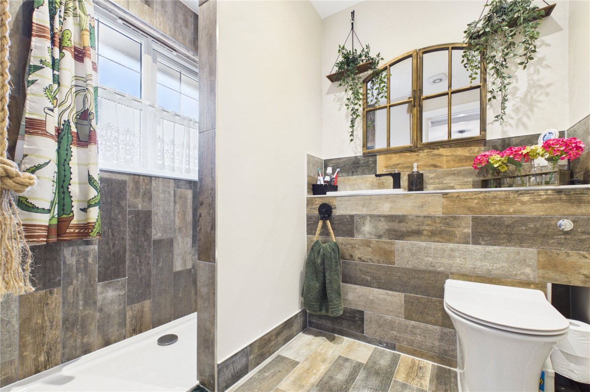 Theale, Reading, Berkshire