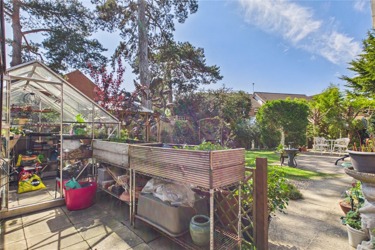 Theale, Reading, Berkshire