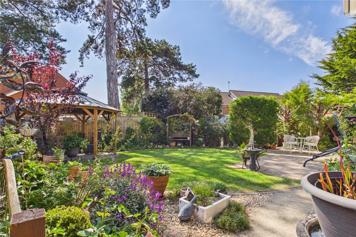 Theale, Reading, Berkshire