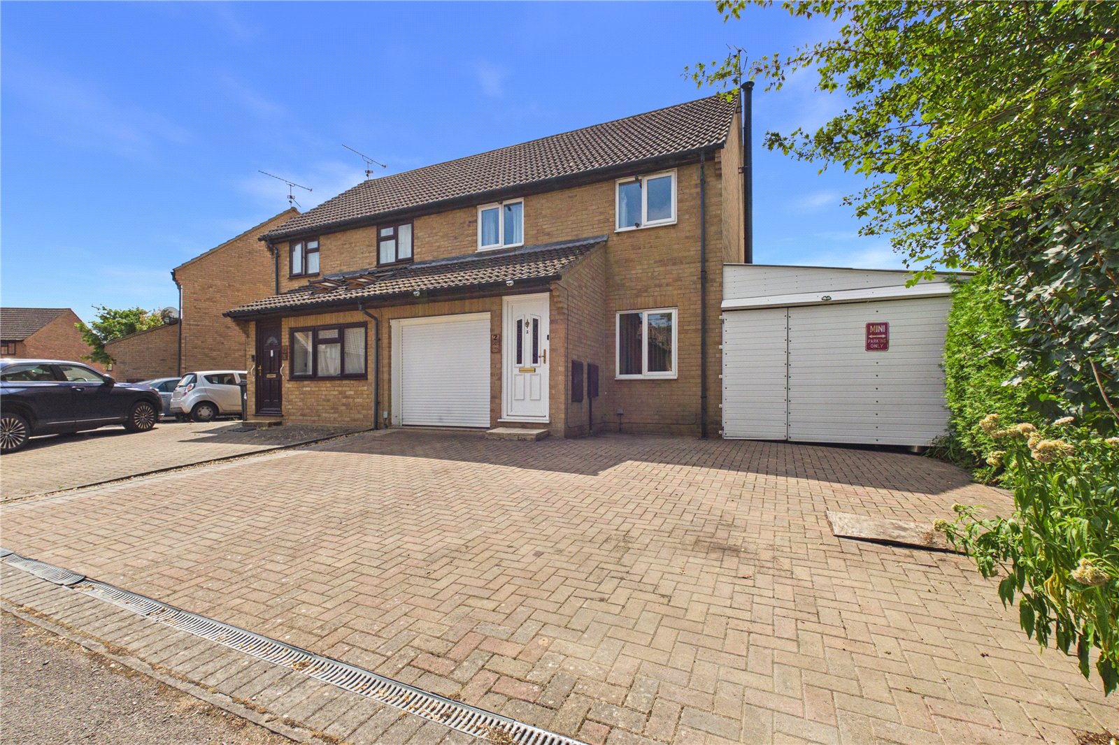 Theale, Reading, Berkshire