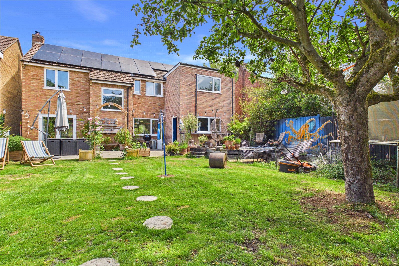 5 bedroom House for sale in Upper Bucklebury, Reading, Berkshire