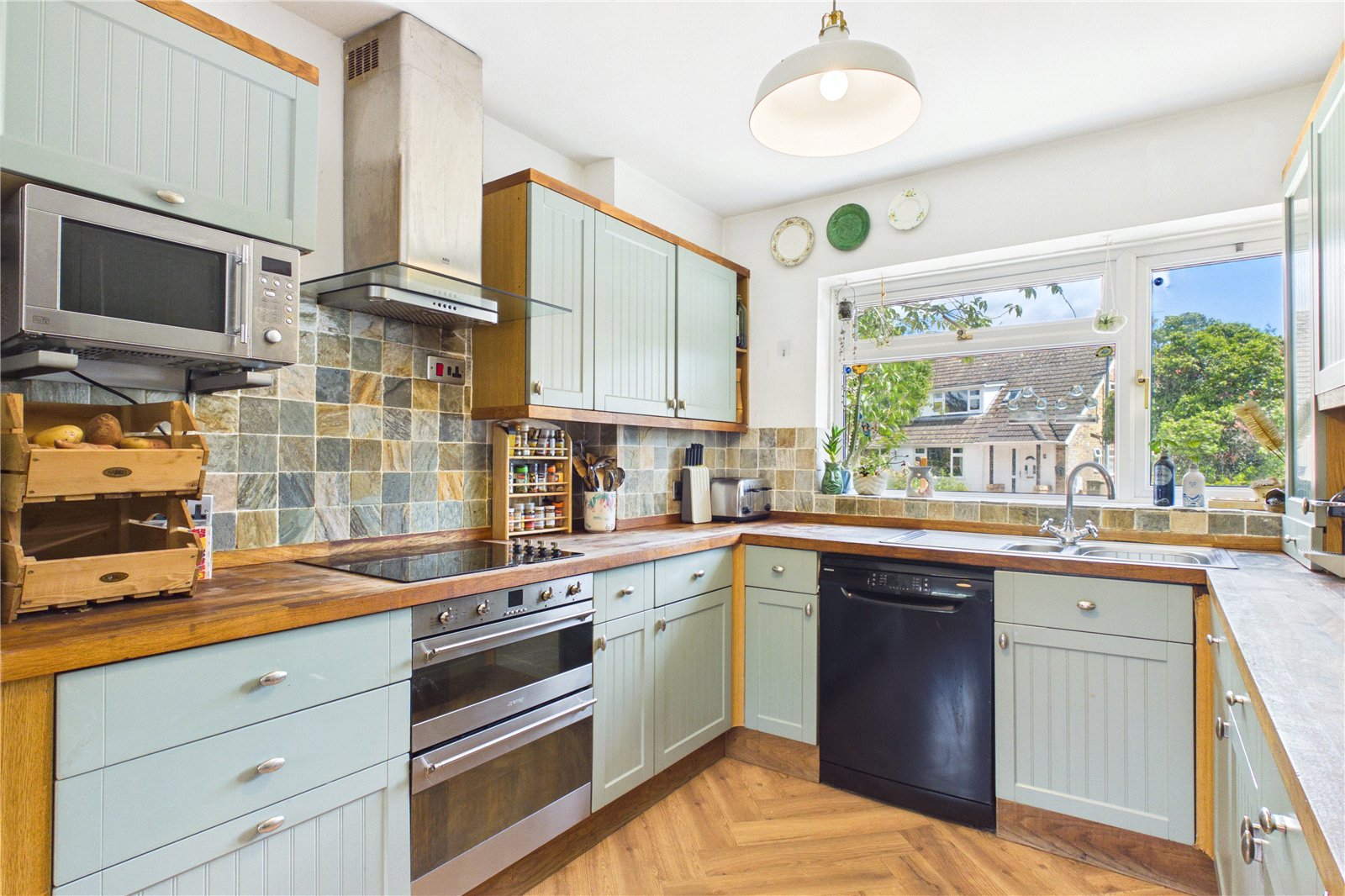 5 bedroom House for sale in Upper Bucklebury, Reading, Berkshire