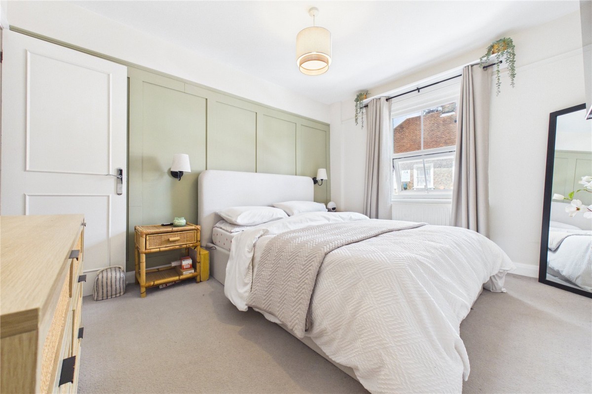 Theale, Reading, Berkshire