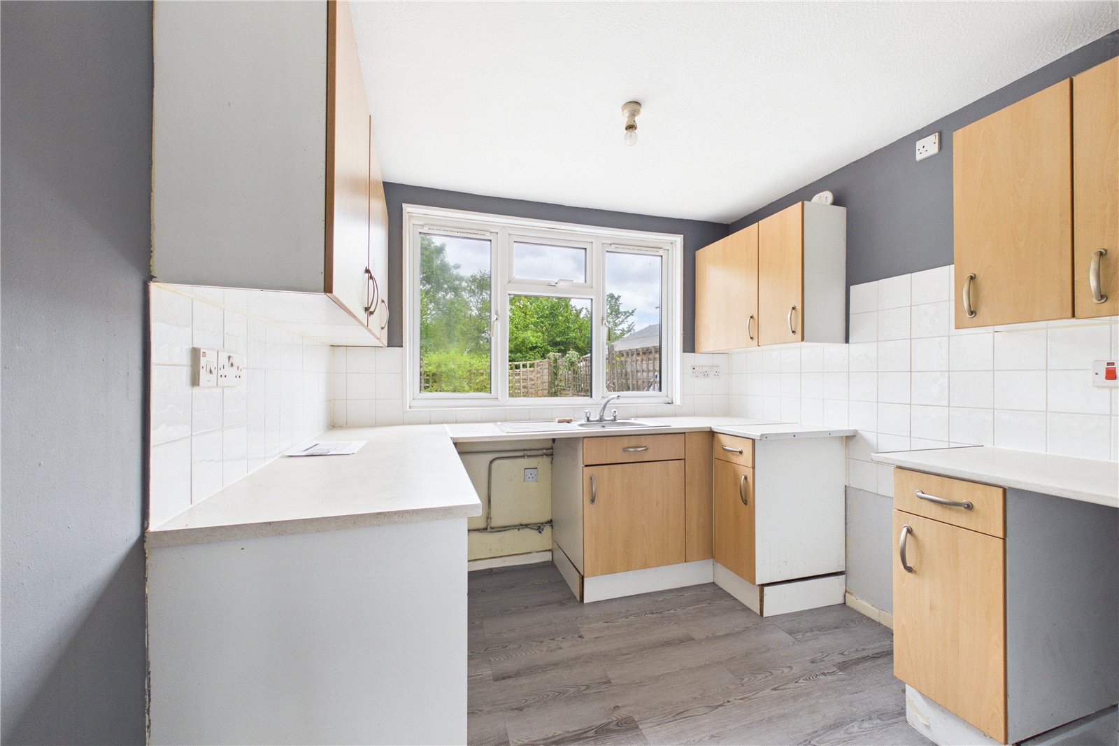 1 bedroom Bungalow for sale in Padworth, Reading, Berkshire