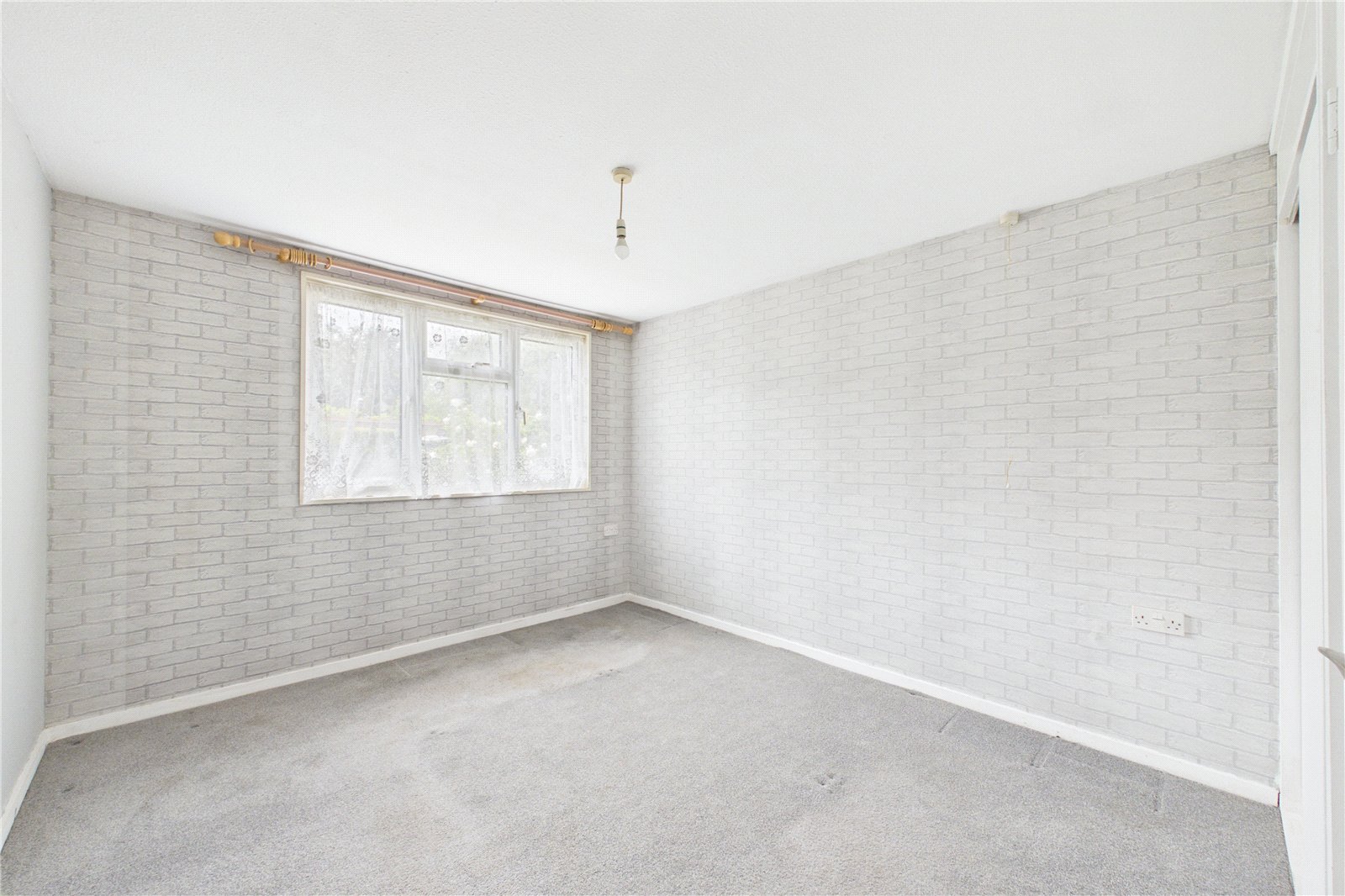 1 bedroom Bungalow for sale in Padworth, Reading, Berkshire