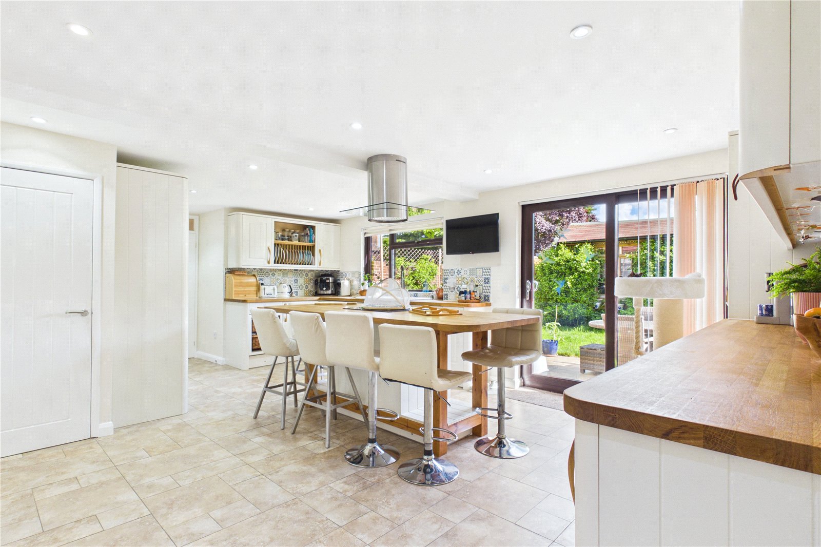 4 bedroom House for sale in Theale, Reading, Berkshire